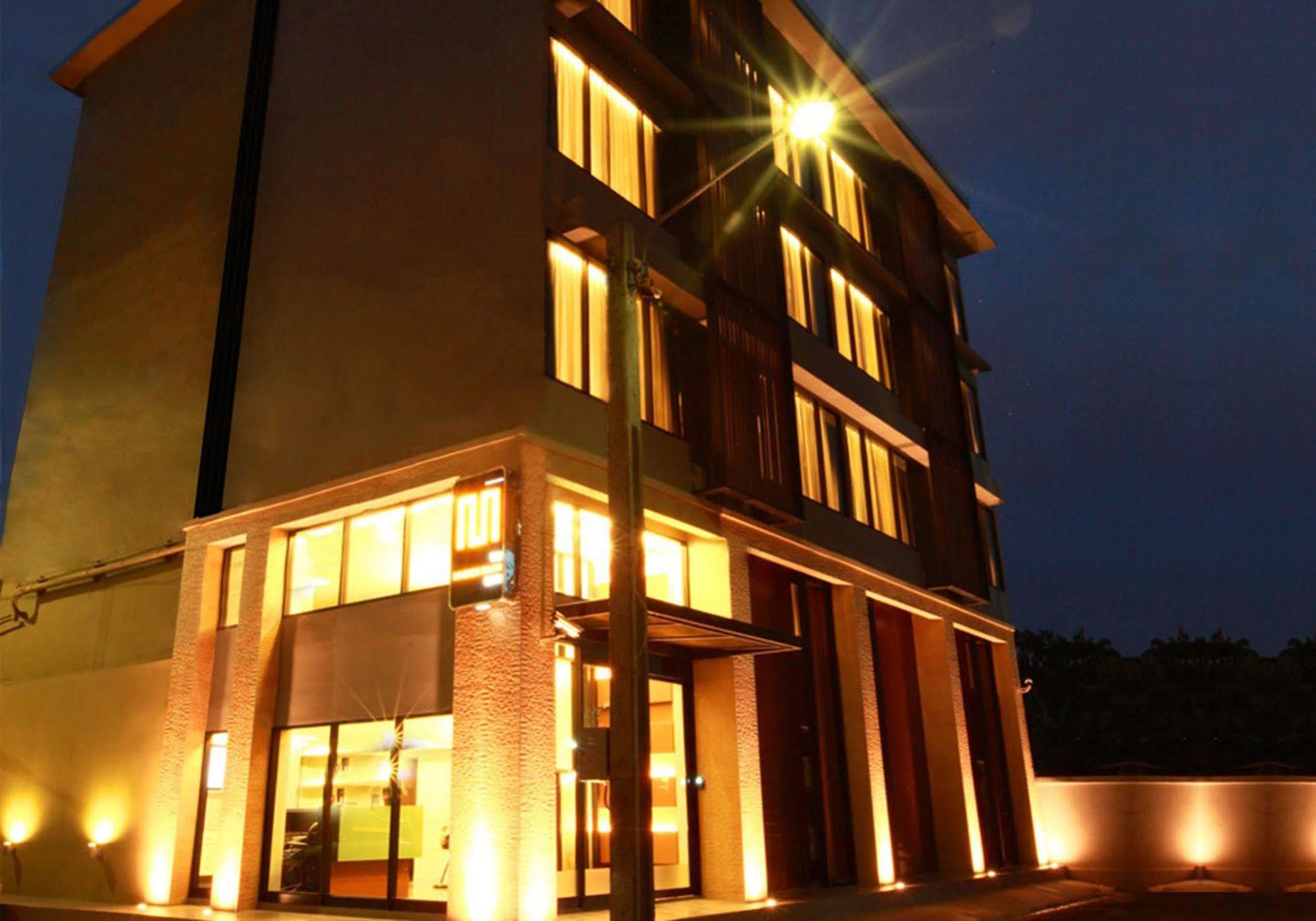 The Bangkok Major Suite Exterior photo